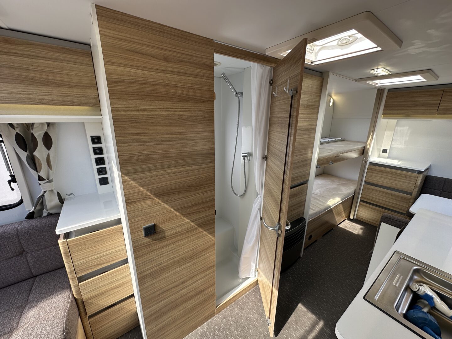 Adria Altea 542DK Severn 2018 фотография номер 54260