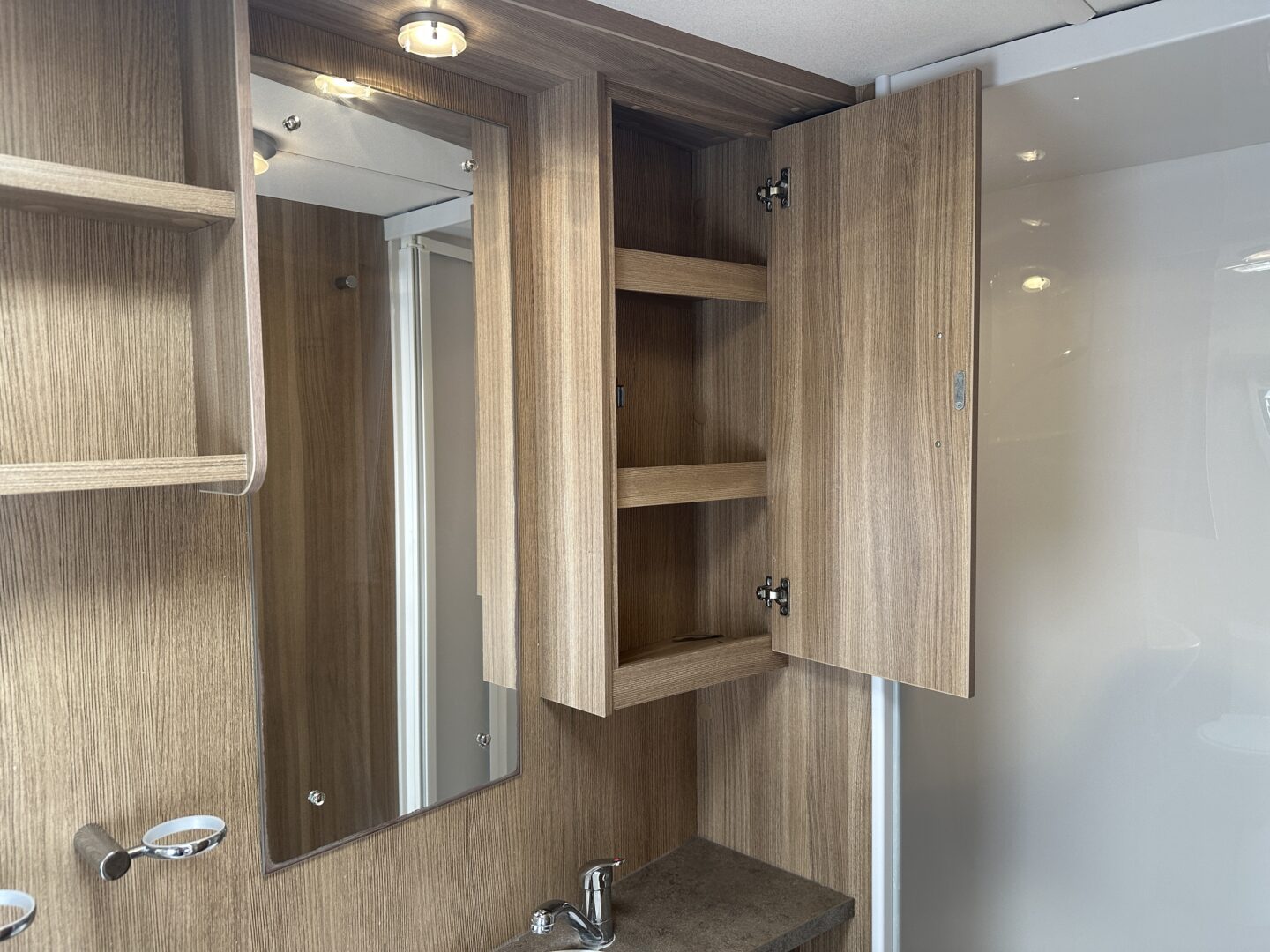 Sterling Elite Amber 2012 фотография  номер 55134