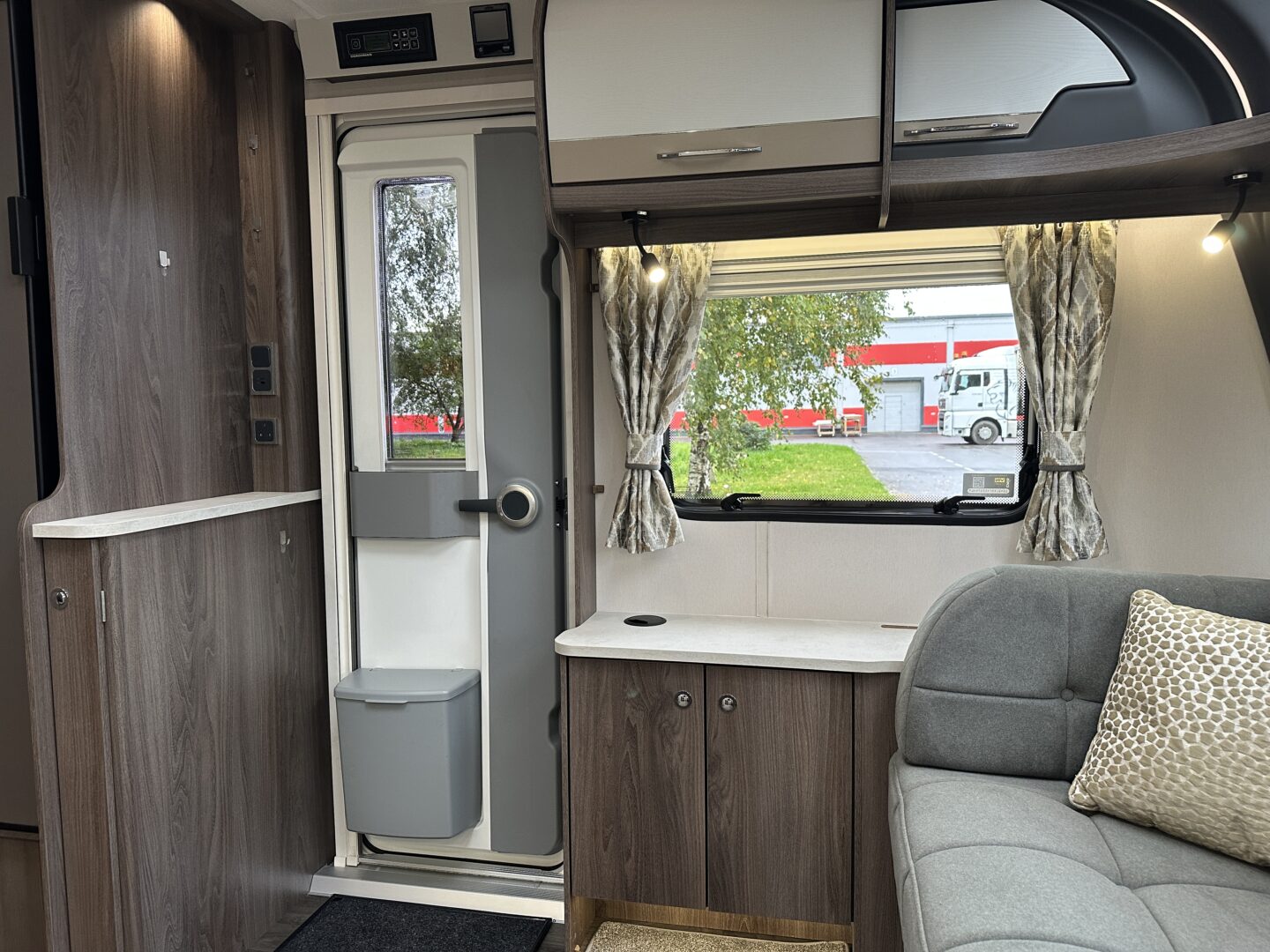 Coachman Laser 545 Xtra 2025 фотография  номер 56027