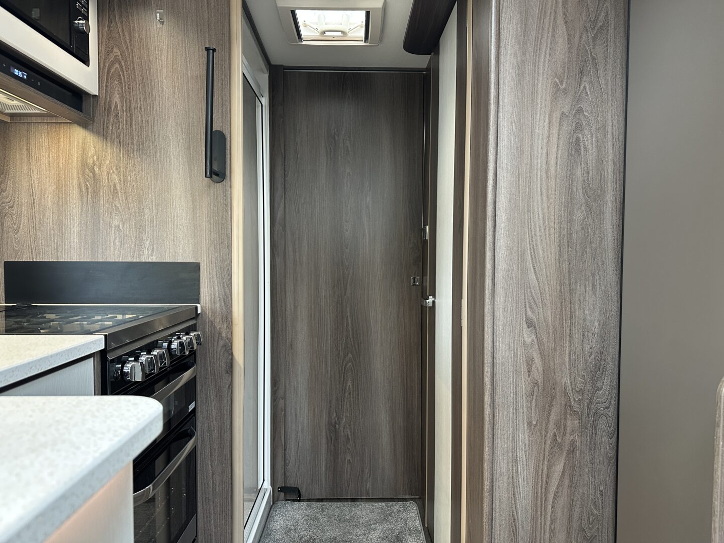 Coachman Laser 545 Xtra 2025 фотография  номер 56042