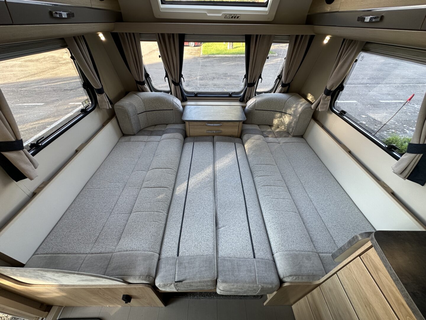 Elddis Chatsworth 868 2020 фотография  номер 56117