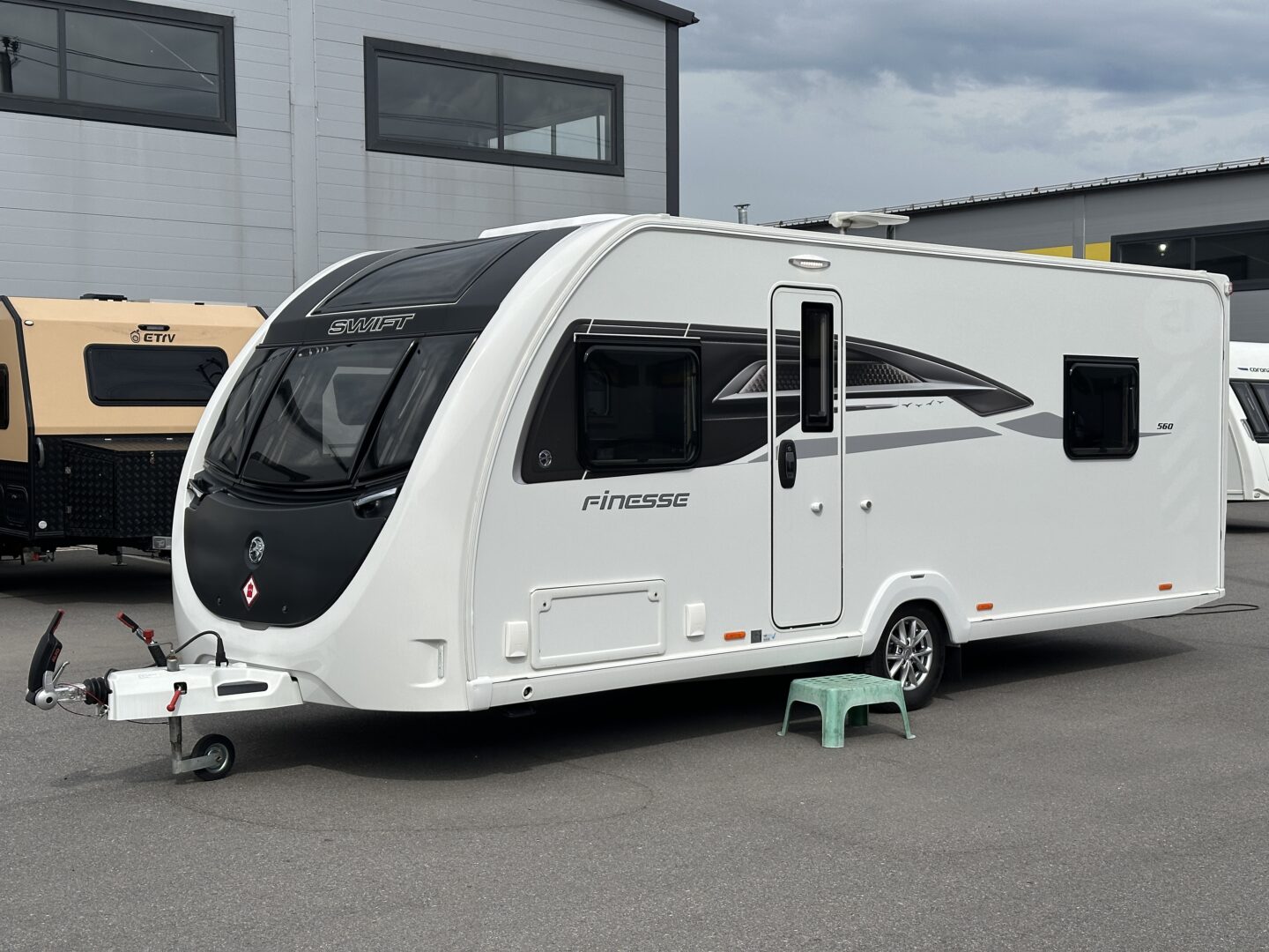 Swift Finesse 560 2024 фотография номер https://admin.1caravan.ru/wp-content/uploads/2025/12/IMG_0527.jpg