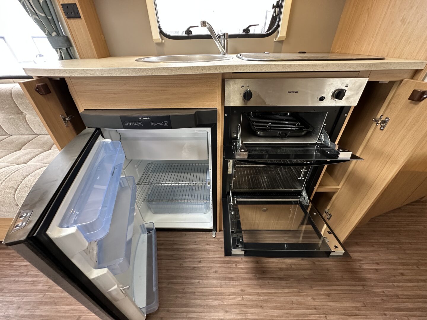 Compass Corona 540 2014 фотография номер 54936