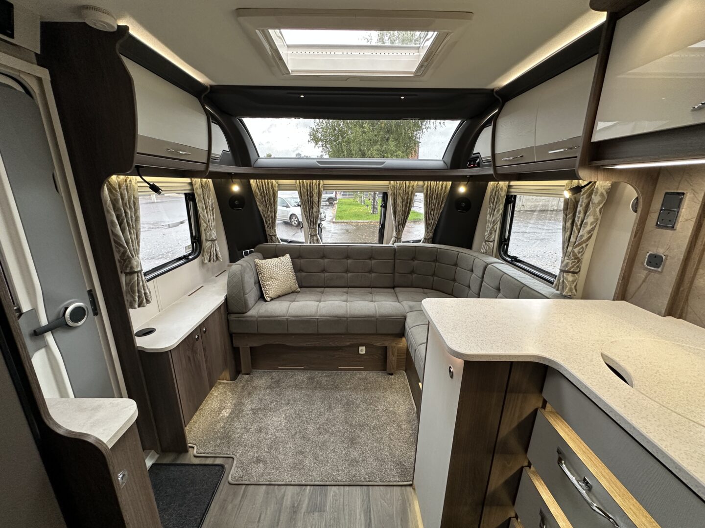 Coachman Laser 545 Xtra 2025 фотография номер 56024