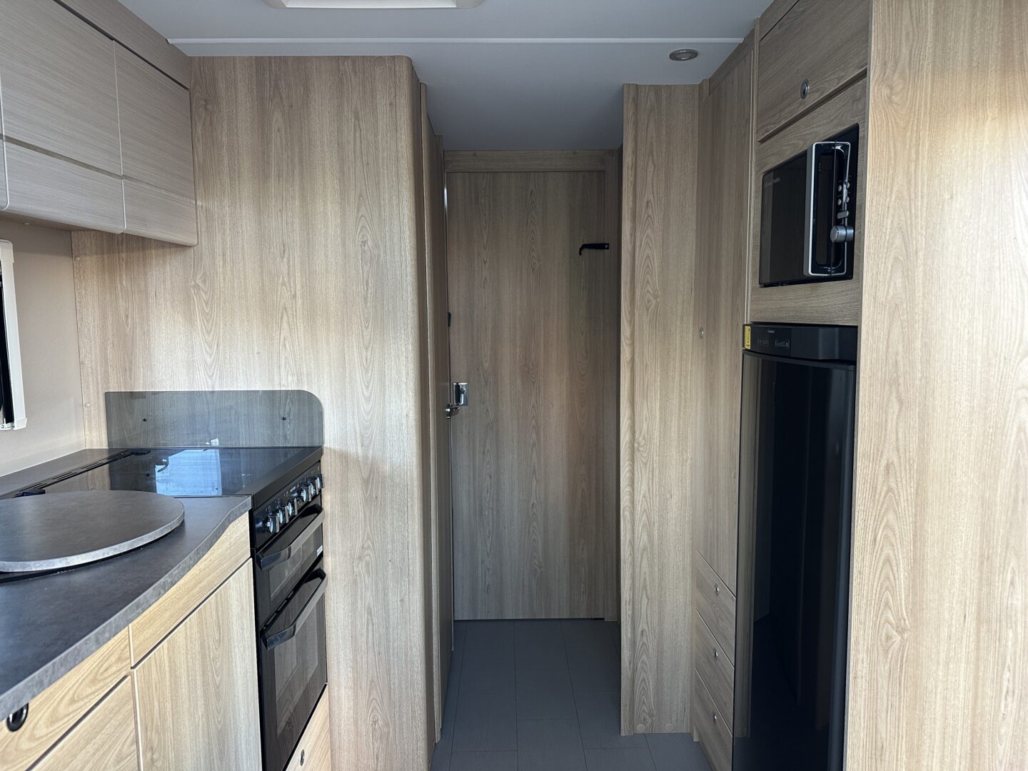 Elddis Chatsworth 868 2020 фотография номер 56126