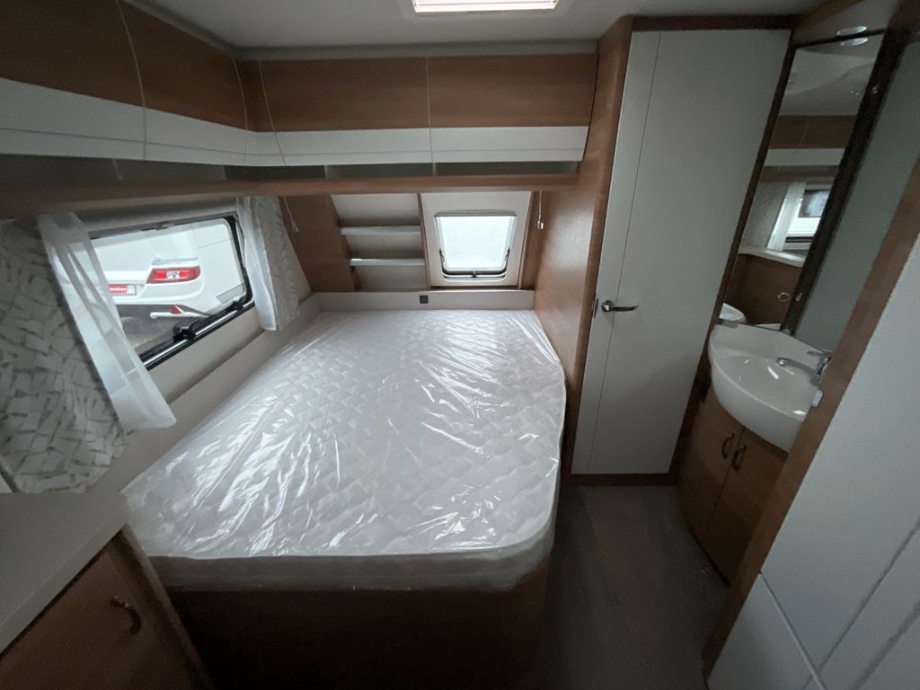 Hobby De Luxe 560 KMFe фотография номер 30302