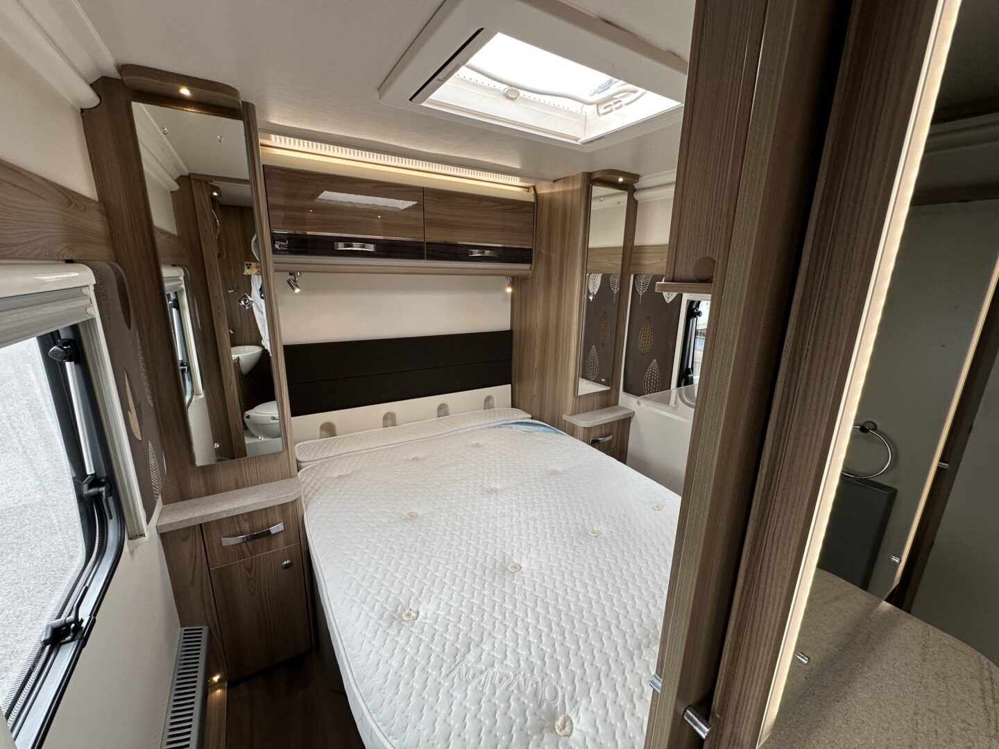 Swift Conqueror 650 2016 фотография номер 54347