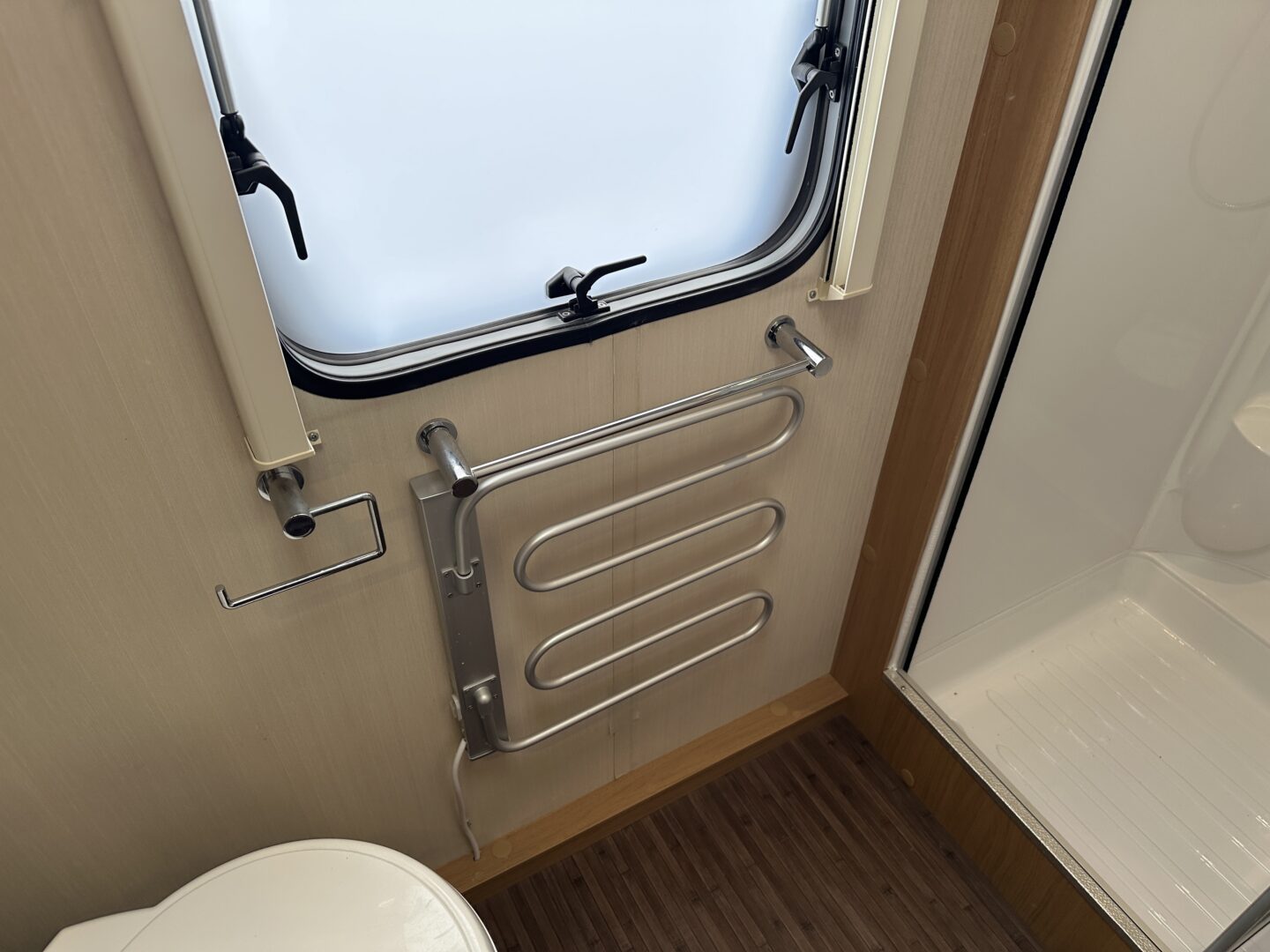 Compass Corona 540 2014 фотография номер 54949